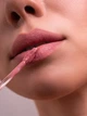Оксамитова матова помада ZOLA VELOUR LIP SOUFFLE 01 ROSE DREAM - зображення 2