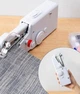 Ручная мини швейная машинка портативная MHZ Handy Stitch Белая - изображение 2