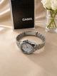 Женские наручные часы Casio LTP-V005D-2B3 серебристые - изображение 6