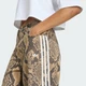 Женские джинсы SNAKE PRINT LOOSE adidas KY0630 (30-32) Разноцветный (4069995913845) - изображение 4