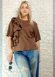 Футболка бавовняна з батистовим воланом коричнева Gioya 17-020 - L-XL - коричневий - зображення 2