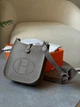 Сумка жіноча з принтом Hermes Evelyne 18 Beige - изображение 9