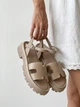 Жіночі босоніжки PARADIZE SHOES темно-бежевого кольору із натуральної шкіри на масивній підошві 40 розмір (устілка 25,4 см) - зображення 2