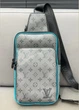 Мужская нагрудная сумка 41719 Louis Vuitton серая - изображение 1