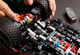 Конструктор Technic: Внедорожник Mercedes-Benz G 500 2891 деталь — Модель 42177 - изображение 9