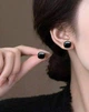 Женские сережки "Квадратики" 1.2см jewelry Черного цвета - изображение 10
