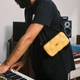 Сумка CRASH BAGGAGE через плечо с жестким корпусом мини квадратная, серебристая, размер S, унисекс - изображение 8