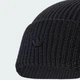 Шапка Everyday Icons Beanie With Tonal Metal Trefoil adidas JW7990 (Дорослі (M/L)) черный (4068807926424) - изображение 4
