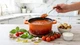 Ретро каструля Vintage Cuisine чавунна з кришкою 2.2 л Помаранчевий градієнт (VC-POT22CI-ORN) - изображение 4