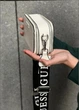 Женская прямоугольная сумка Guess 23705 кросс-боди белая - изображение 6
