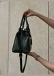 Женская сумка 089 Guess с двумя ручками зеленая - изображение 3