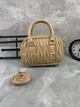 Женская сумка кросс-боди Miu miu 18119 бежевая - изображение 7