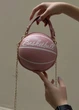 Женская розовая круглая сумка BASKETBALL мяч на цепочке - изображение 2