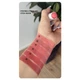 Рум'яна-стік для обличчя Bogenia BG638 Blush Stick №002 Бежево-нюдовий, 8 г - зображення 4