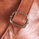 Женская сумка через плечо слинг Vintage из экокожи с двумя отделениями и регулируемым плечевым ремнем коричневая 70912 - изображение 14