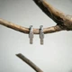 Серебряные серьги с фианитами (2208419) - изображение 2