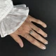 Серебряное кольцо с фианитами, вес изделия 1,79 гр (2214793) - изображение 6