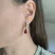 Серебряные серьги с искусственным гранатом nano 6.583ct, фианитами (60002452) - изображение 6
