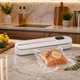Вакууматор для длительного хранения продуктов 300 Вт вакуумный запайщик пакетов LED дисплей 10 пакетов в комплекте Белый - изображение 2