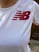 Біла жіноча футболка New Balance спортивна легка дихаюча для залу бігу Розмір XS - зображення 5