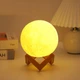 Світильник міні нічник на батарейках Magic 3D Moon Lamp Warm White - изображение 1