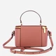 Torebka crossbody damska skórzana Coccinelle E5TFK550101-P55 Różowa (800070363455) - obraz 2