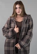 Жіноча кофта з альпаки коричнева в клітинку з капюшоном one size (2631275) - зображення 2