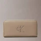 Кошелек женский из искусственной кожи для карточек Calvin Klein 4F1077G(Desert Taupe) Бежевый (198629902437) - изображение 1
