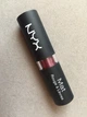 Губная помада с матовым финишем NYX Professional Makeup Matte Lipstick MLS32 Siren (4.5 г) - изображение 3