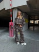 Костюм женский прогулочный в клетку коричневого цвета 39122 42/48 - изображение 2