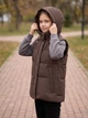 Демісезонний жилет з капюшоном для дівчинки VESPER 071015 HAPPY коричневий 146 см - изображение 4