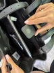 Сумка жіноча Armani Exchange шопер тоут крос-боді через плече чорна з фактурним тисненням - изображение 9