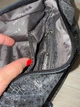 Сумка женская DEESSE натуральная кожа под змею лазерное напыление черно серая серебристая - изображение 11