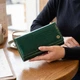Лакированный женский кошелек с блоком для визиток ST Leather 19424 зеленый - изображение 2