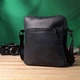Чоловіча сумка через плече з матової шкіри Shvigel 22848 чорна - зображення 10