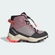 Дитячі туристичні черевики Terrex Ax4r Mid CLIMAWARM+ Kids adidas KI5824 (28.5 EUR) рожевий (4068815602020) - зображення 2