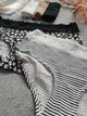 Набор женских трусиков-шортиков Marks & Spencer с кружевом (5 шт), р. UK 10 / EUR 38 (Cotton Lycra) - изображение 2