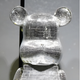 Фигурка Bearbrick серебряного цвета на подставке SUPREME 155 см. Дизайнерская игрушка Беарбрик. Фигурка Be@rbrick - изображение 2
