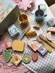 Деревянный игровой набор Пикник в чемоданчике детская посуда фрукты и сладости Tooky toy - изображение 3