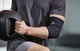 Бандаж для ліктя Adidas Performance Elbow Support розмір S, чорно-білий - зображення 2