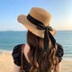 Женская летняя шляпа с черной тесьмой, бежевого цвета - изображение 1