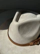 Шляпа Федора Ковбойка унисекс замшевая с ремешком TEXAS молочная - изображение 7