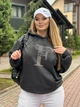 Худи женское без утепления свободного кроя с двойным капюшоном и с аппликацией из стразов двунитка 48-50 графит (темно-серый) - изображение 2