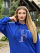 Худи женское без утепления свободного кроя с двойным капюшоном и с аппликацией из стразов двунитка 56-58 электрик (ярко-синий) - изображение 5