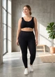 Женские лосины пуш ап батал с высокой посадкой однотонные Plus Size черные 4XL (A70204K) - изображение 4