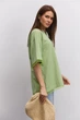 Женская oversize футболка зеленая с кружевом внизу и на рукавах Arjen 35566, размер универсальный - изображение 4