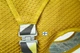 Охолоджуючий жилет для собак Hurtta Cooling Wrap 45-55 см Жовтий - изображение 5