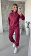 Костюм женский прогулочный бордового цвета 39291 50/52 - изображение 1