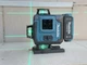 Лазерный уровень Makita SK700GDZ нивелир профессиональный аккумуляторный самовыравнивающийся строительный 4D 3D 360 градусов 16 линий зеленый луч 25 м со штативом кейсом кронштейном пультом - изображение 6