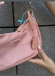 Женская сумка Prada хобо светло-розовая - изображение 5